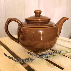 Royal Oak Stain Resistant Tea Pot